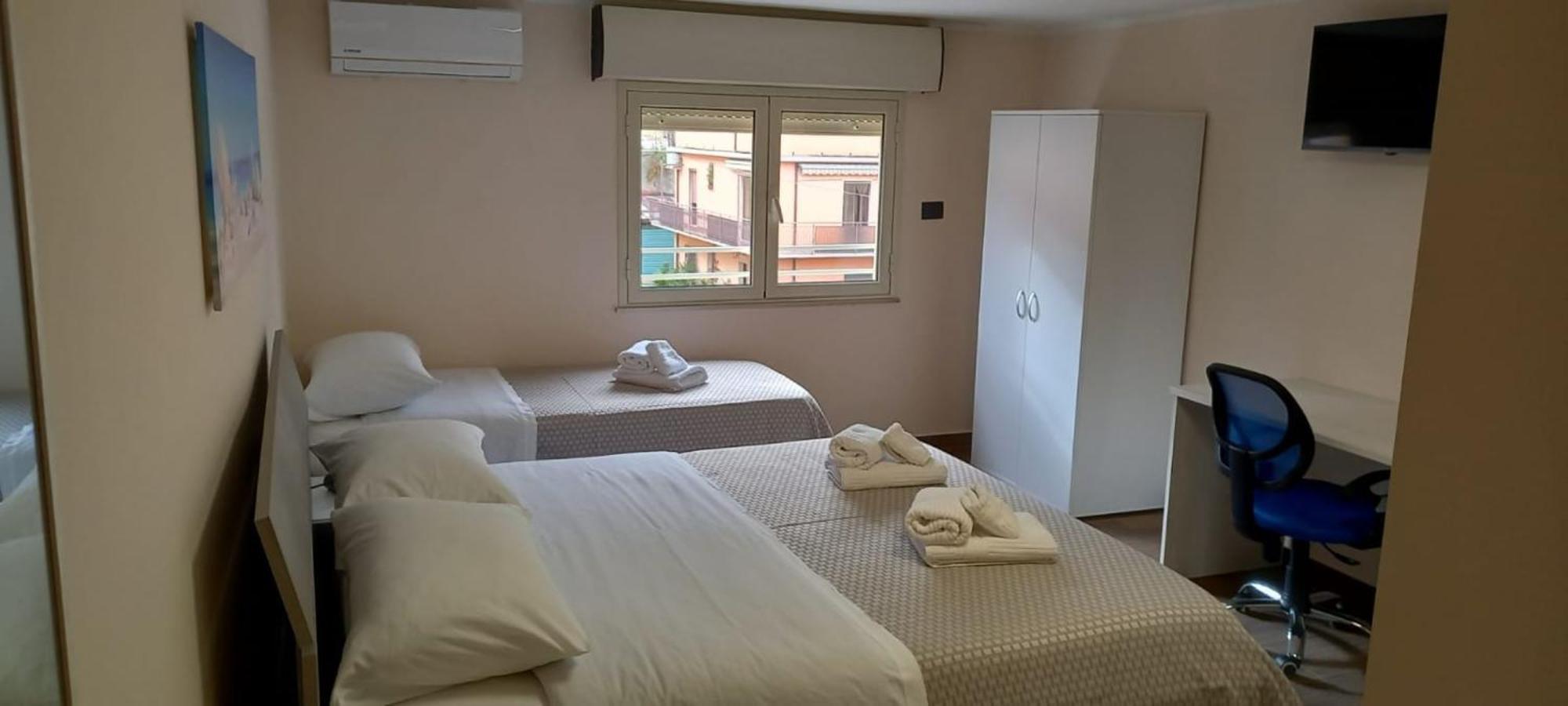 B&B Omnia Scilla Luaran gambar